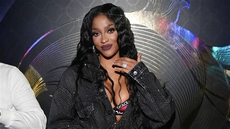 Joseline Hernandez Gets Emotional After First Sober Performance